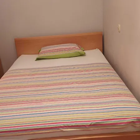 Smokvica - Three Bedroom Terrace Starigrad Paklenica