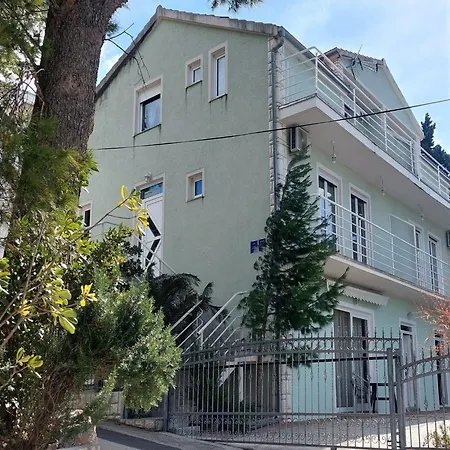 Apartman Smokvica - Three Bedroom Terrace *