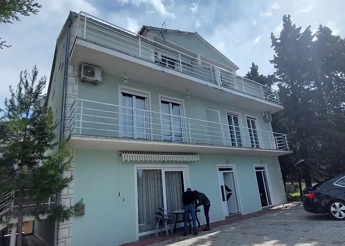 Апартаменты Smokvica - Three Bedroom Terrace Стариград-Пакленица